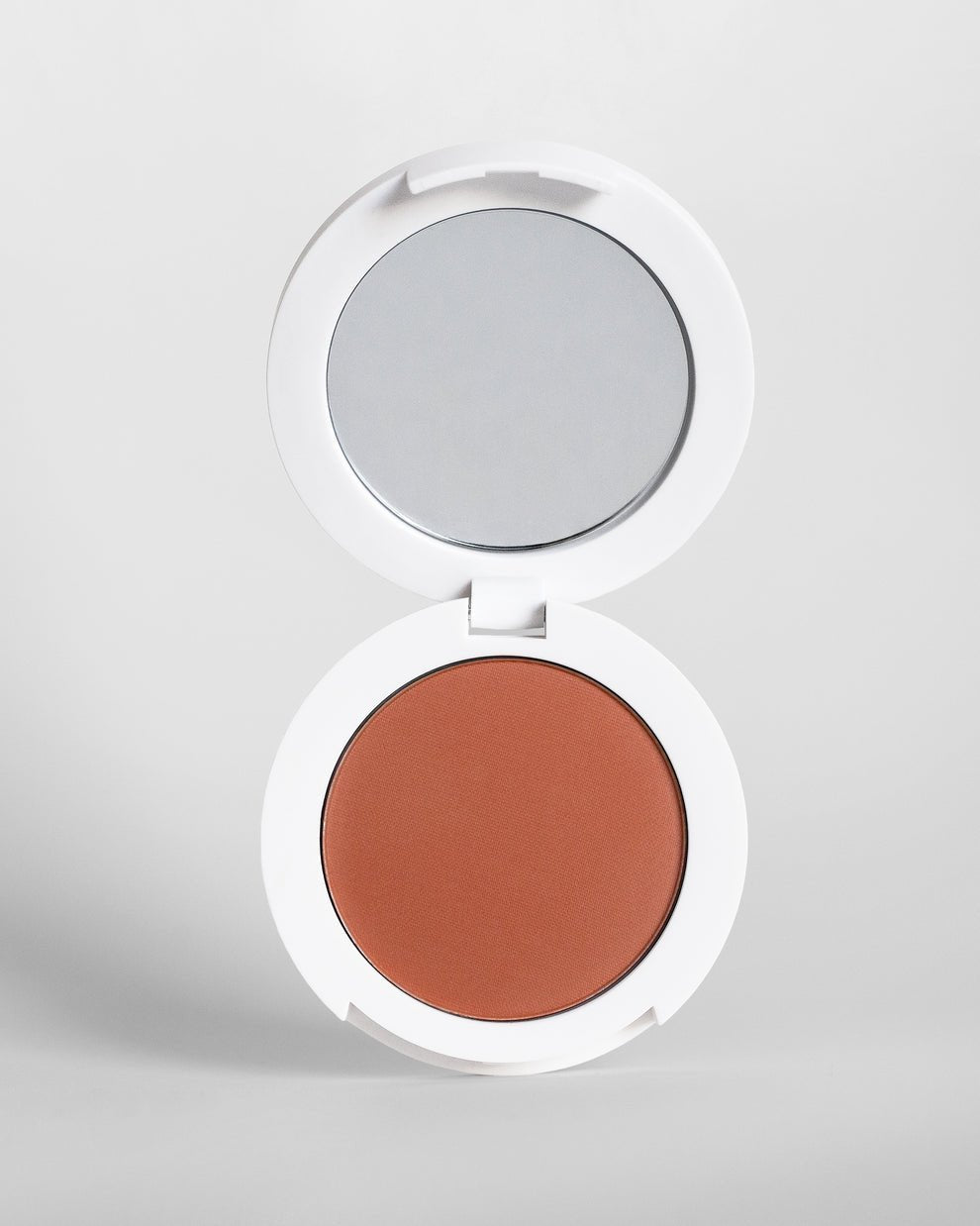 Velvet Powder Blush - ESSENCE BEAUTY BOX