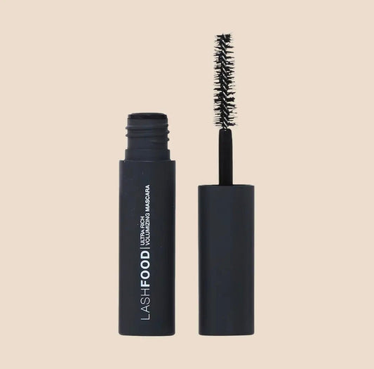 Mascara Volumizing Ultra Rich (Mini Format) - ESSENCE BEAUTY BOX